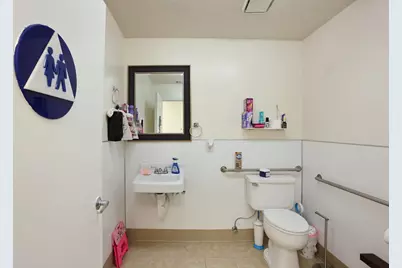 702 E Porter Avenue #B, Stockton, CA 95207 - Photo 18