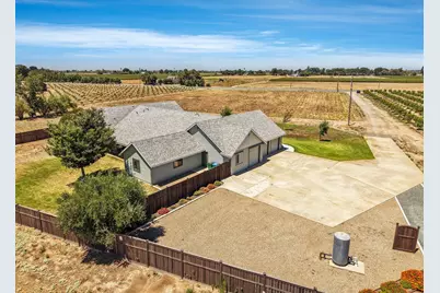1844 W Highway12, Lodi, CA 95242 - Photo 10