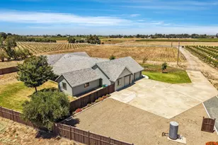 1844 W Highway12, Lodi, CA 95242 - Photo 10