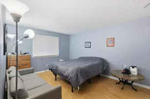 8224 Center Pkwy, Sacramento, CA 95823 - Photo 16