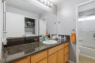 8224 Center Pkwy, Sacramento, CA 95823 - Photo 18