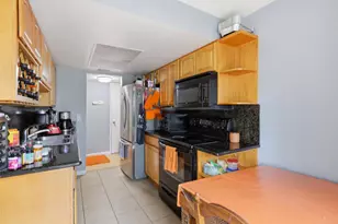 8224 Center Pkwy, Sacramento, CA 95823 - Photo 10