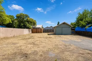 324 Church Ave, Oakdale, CA 95361 - Photo 26