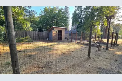 10379 Carey Drive, Grass Valley, CA 95945 - Photo 4