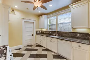 1552 34th St, Sacramento, CA 95816 - Photo 10