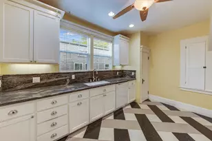 1552 34th St, Sacramento, CA 95816 - Photo 12