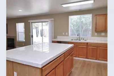 2013 Watercourse Street, Stockton, CA 95206 - Photo 6