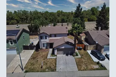 2013 Watercourse Street, Stockton, CA 95206 - Photo 2