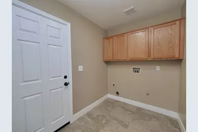 2013 Watercourse Street, Stockton, CA 95206 - Photo 22