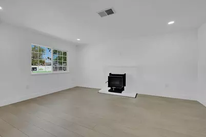 2702 Meadowvale Avenue, Sacramento, CA 95822 - Photo 8