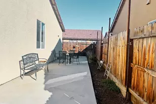2013 Marciochi Ct, Los Banos, CA 93635 - Photo 18