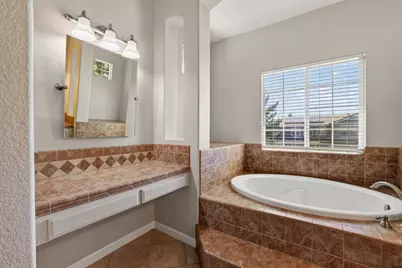 2519 Parkcrest Way, Roseville, CA 95747 - Photo 46
