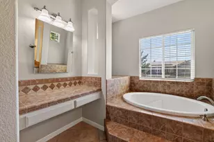 2519 Parkcrest Way, Roseville, CA 95747 - Photo 46