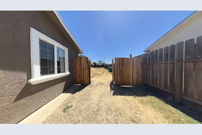 2868 Beachwood Drive, Merced, CA 95348 - Photo 16