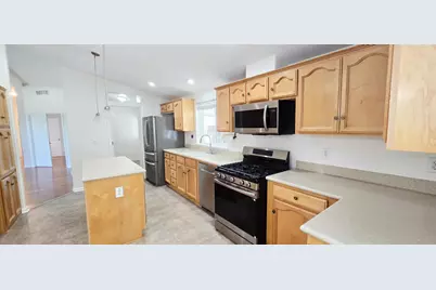 Full Circle, Davis, CA 95618 - Photo 6