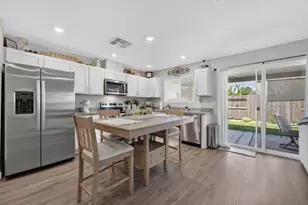 2193 Shady Tree Cir, Roseville, CA 95747 - Photo 10