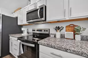 2193 Shady Tree Cir, Roseville, CA 95747 - Photo 14