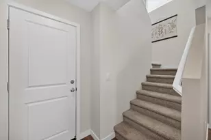 2193 Shady Tree Cir, Roseville, CA 95747 - Photo 16