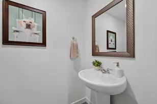 2193 Shady Tree Cir, Roseville, CA 95747 - Photo 6