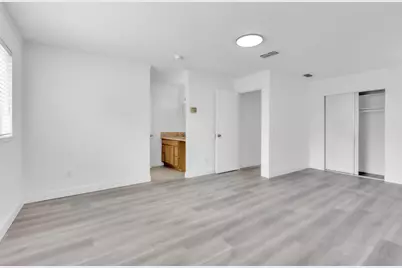 8617 Tiogawoods Drive, Sacramento, CA 95828 - Photo 22