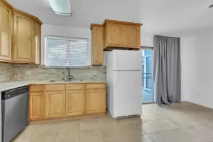 8617 Tiogawoods Dr, Sacramento, CA 95828 - Photo 10