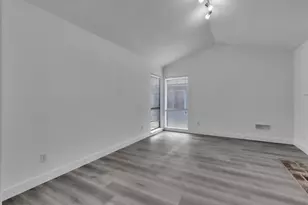8617 Tiogawoods Dr, Sacramento, CA 95828 - Photo 6