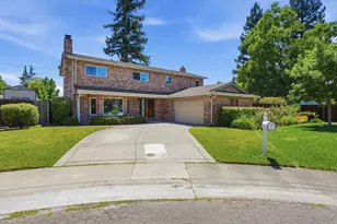 7401 Hollyhock Ct, Citrus Heights, CA 95621 - Photo 2
