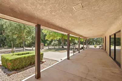 10996 Boessow Road, Galt, CA 95632 - Photo 32