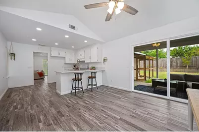 7021 Stanford Oak Drive, Sacramento, CA 95842 - Photo 18