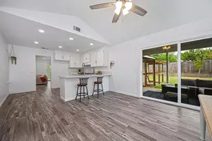7021 Stanford Oak Dr, Sacramento, CA 95842 - Photo 18