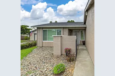 7021 Stanford Oak Drive, Sacramento, CA 95842 - Photo 2