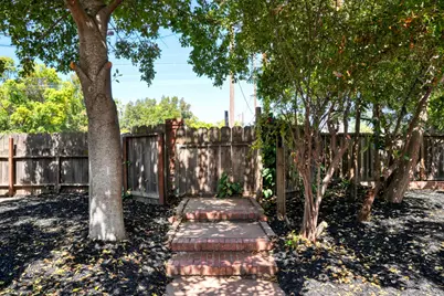 209 Maynell Avenue, Modesto, CA 95354 - Photo 8