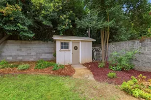 8954 Truman, Elk Grove, CA 95624 - Photo 32