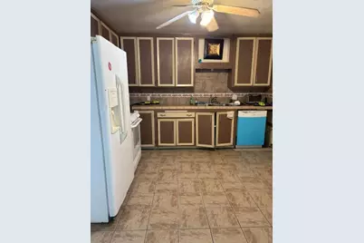 1237 Center Lane, Los Banos, CA 93635 - Photo 2