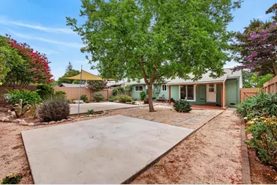 2041 Bowling Green Drive, Sacramento, CA 95825 - Photo 30