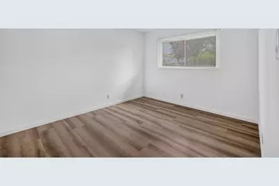 2041 Bowling Green Drive, Sacramento, CA 95825 - Photo 24