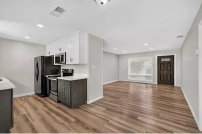 2041 Bowling Green Drive, Sacramento, CA 95825 - Photo 16