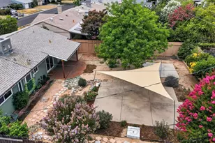 2041 Bowling Green Dr, Sacramento, CA 95825 - Photo 34