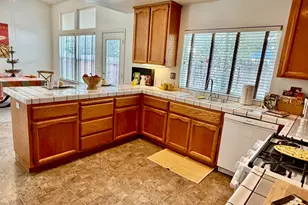 2247 Halsey Cir, Davis, CA 95618 - Photo 10