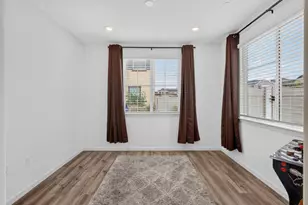2048 Brave Hawk Loop, Roseville, CA 95747 - Photo 14