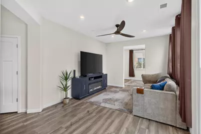 2048 Brave Hawk Loop, Roseville, CA 95747 - Photo 10