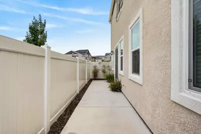 2048 Brave Hawk Loop, Roseville, CA 95747 - Photo 52