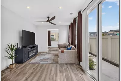 2048 Brave Hawk Loop, Roseville, CA 95747 - Photo 8