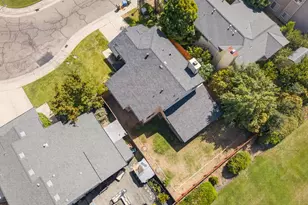 6111 Laguna Vale Way, Elk Grove, CA 95758 - Photo 26