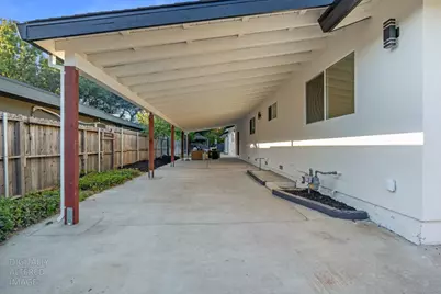 4921 Bowman Oaks Way, Carmichael, CA 95608 - Photo 38