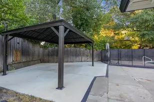 4921 Bowman Oaks Way, Carmichael, CA 95608 - Photo 40