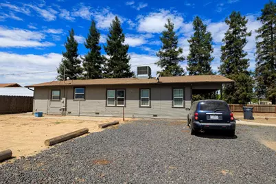 1800 W Glenwood Avenue, Turlock, CA 95380 - Photo 1