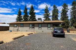 1800 W Glenwood Ave, Turlock, CA 95380 - Photo 1