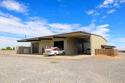 1800 W Glenwood Avenue, Turlock, CA 95380 - Photo 2