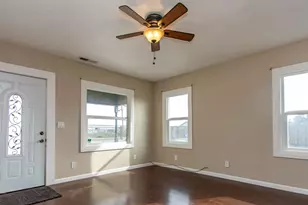 1800 W Glenwood Ave, Turlock, CA 95380 - Photo 16